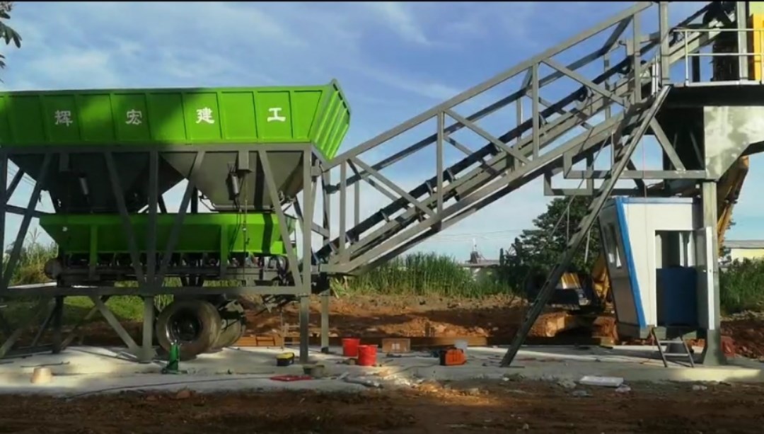 輝宏移動(dòng)式攪拌站 輝宏移動(dòng)式攪拌站